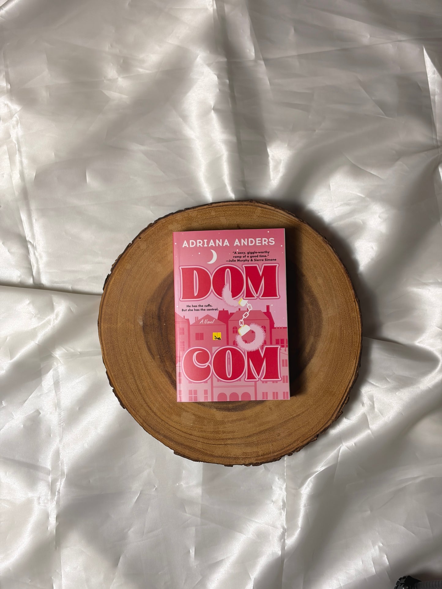 Dom Com