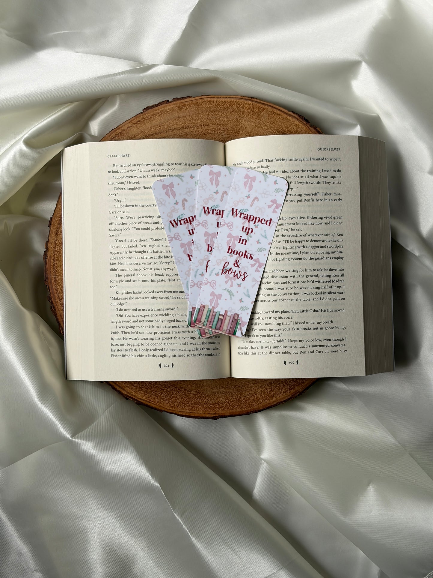 Books & Bows Bookmark