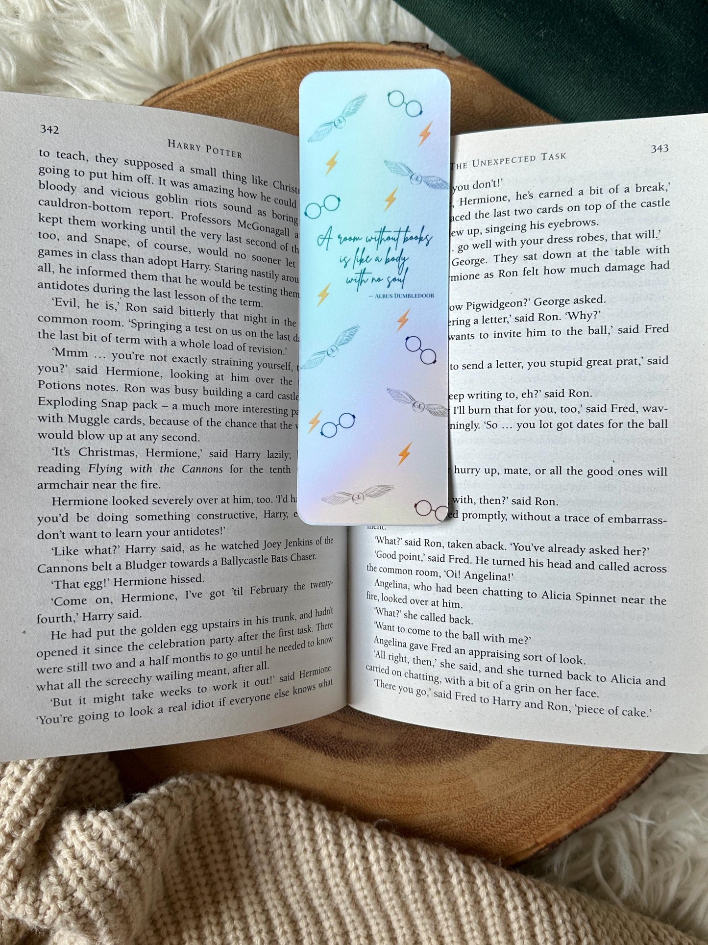 Harry Potter Inspired Bookmark:  Book Lovers Fantasy Bookmark