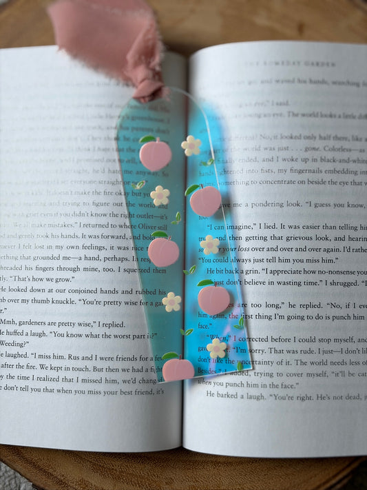 Peach & Daisy Acrylic Bookmark