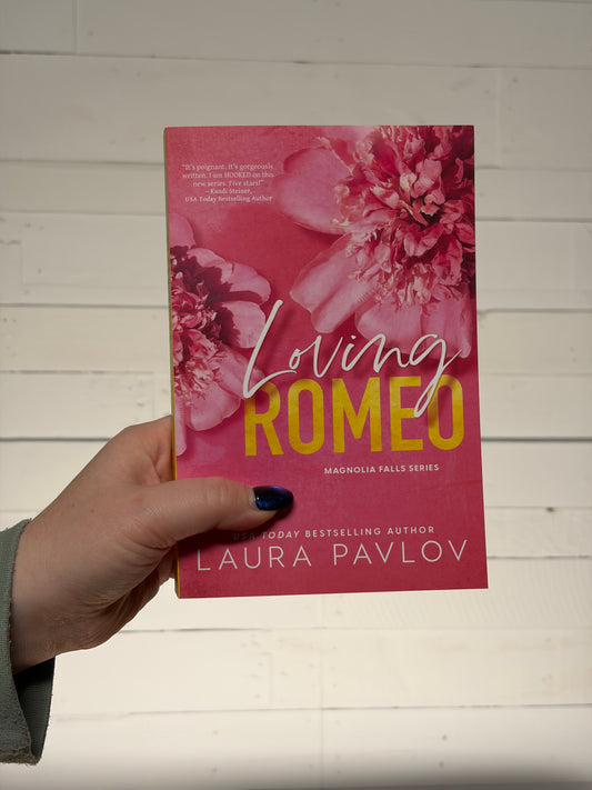Loving Romeo (Magnolia Falls #1)