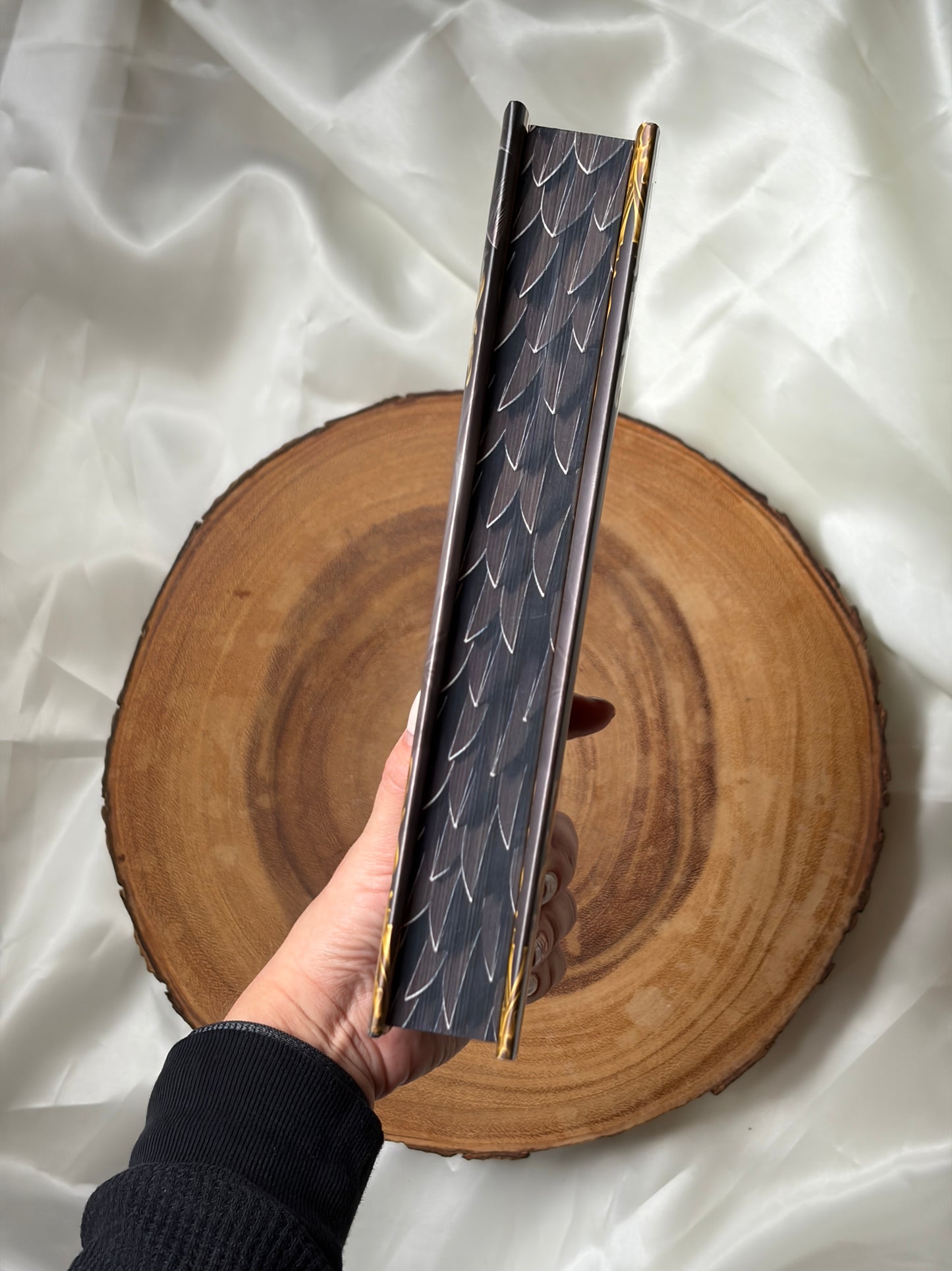 The Bond That Burns | Deluxe