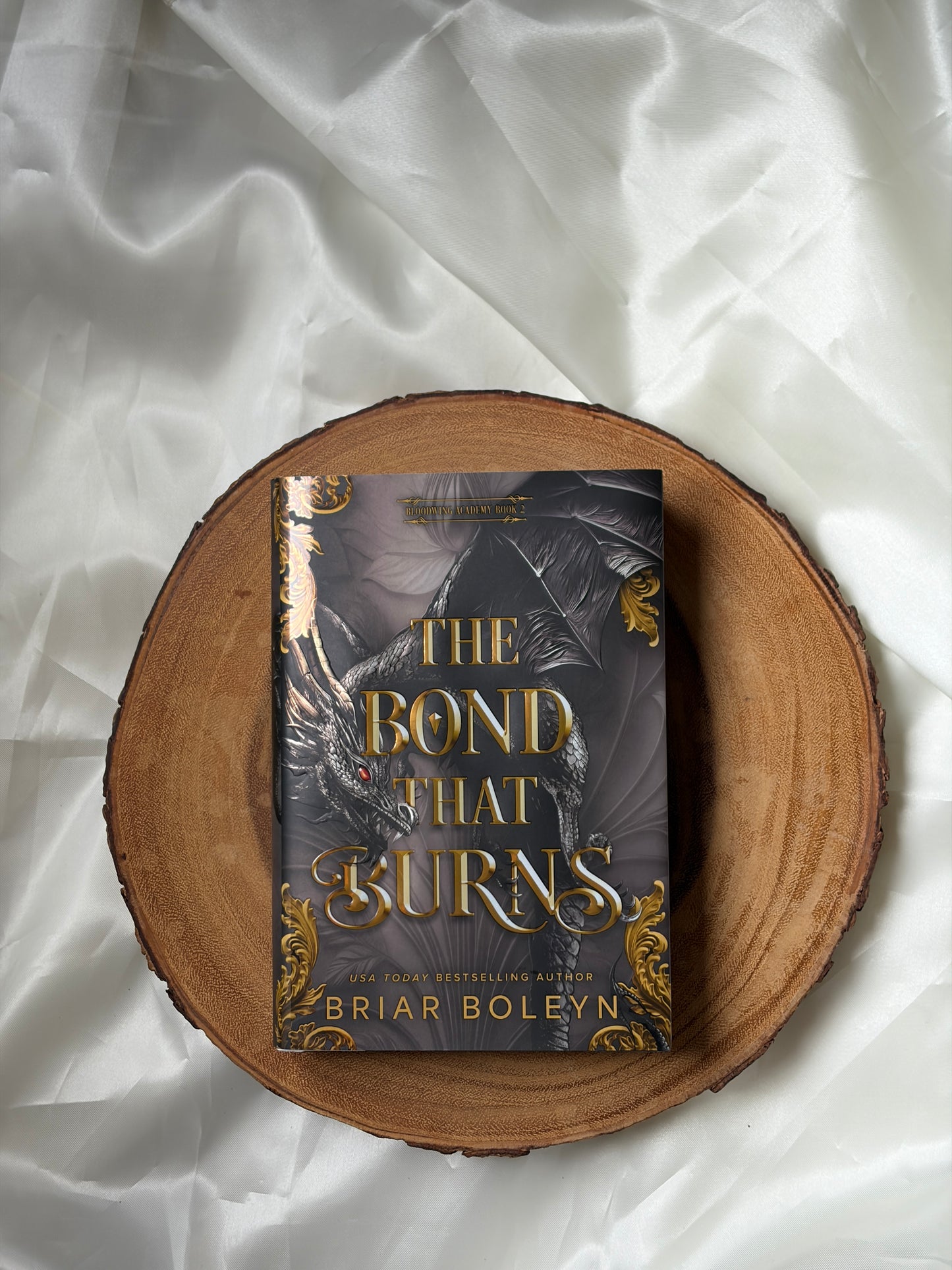 The Bond That Burns | Deluxe